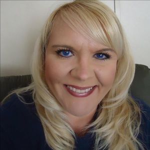 Meet your Posher, Lynn